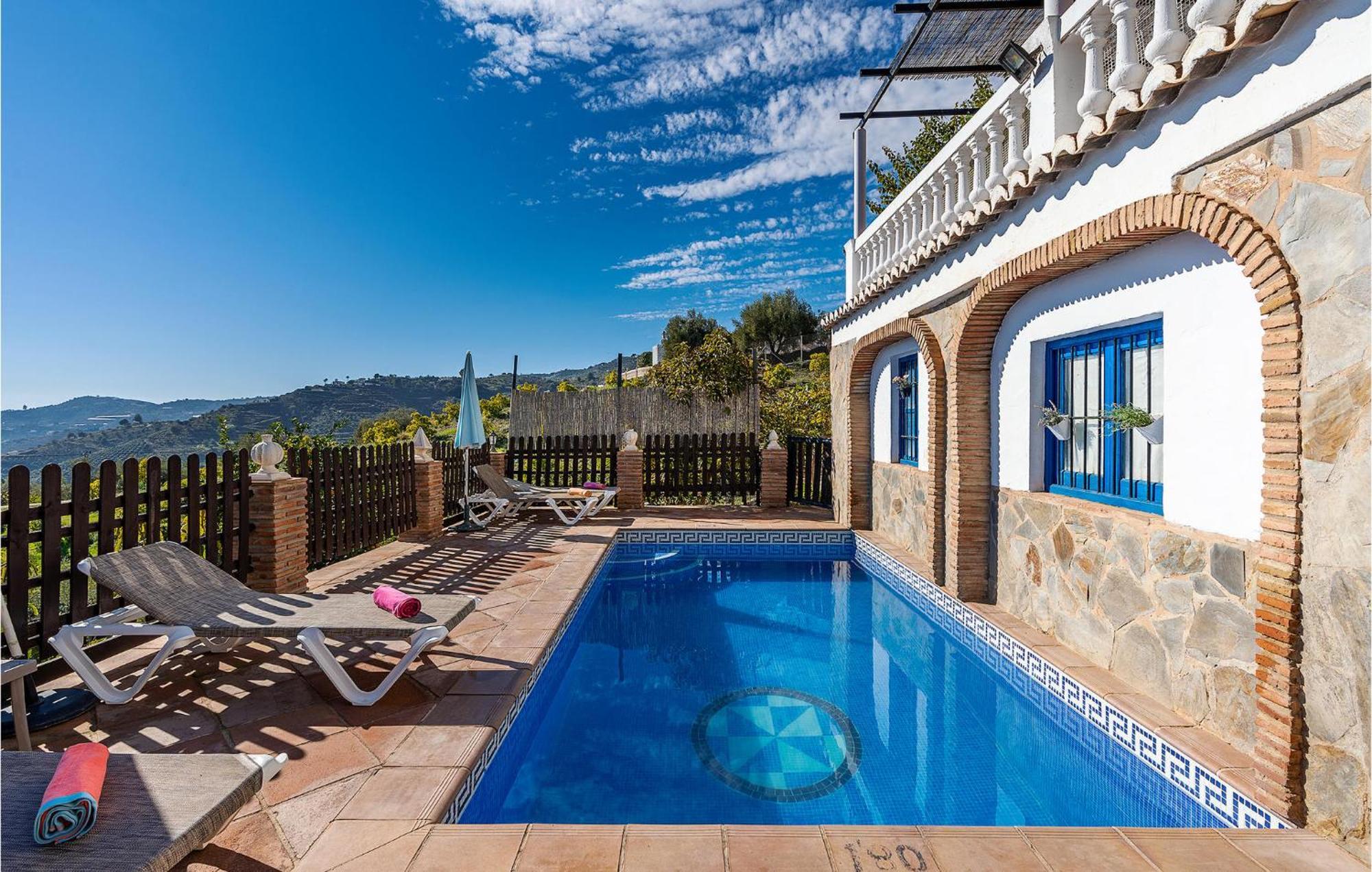 Amazing Home In Frigiliana With Kitchen Exterior foto