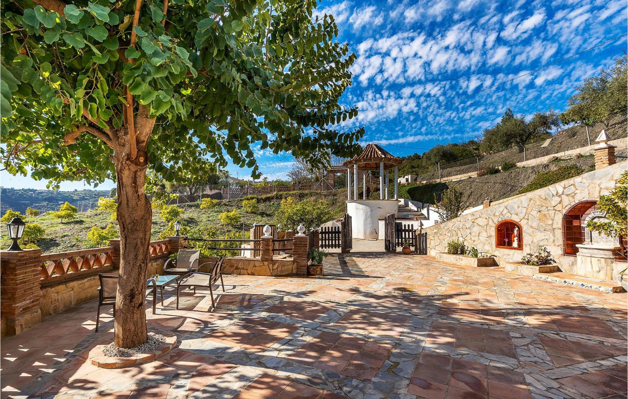Amazing Home In Frigiliana With Kitchen Exterior foto