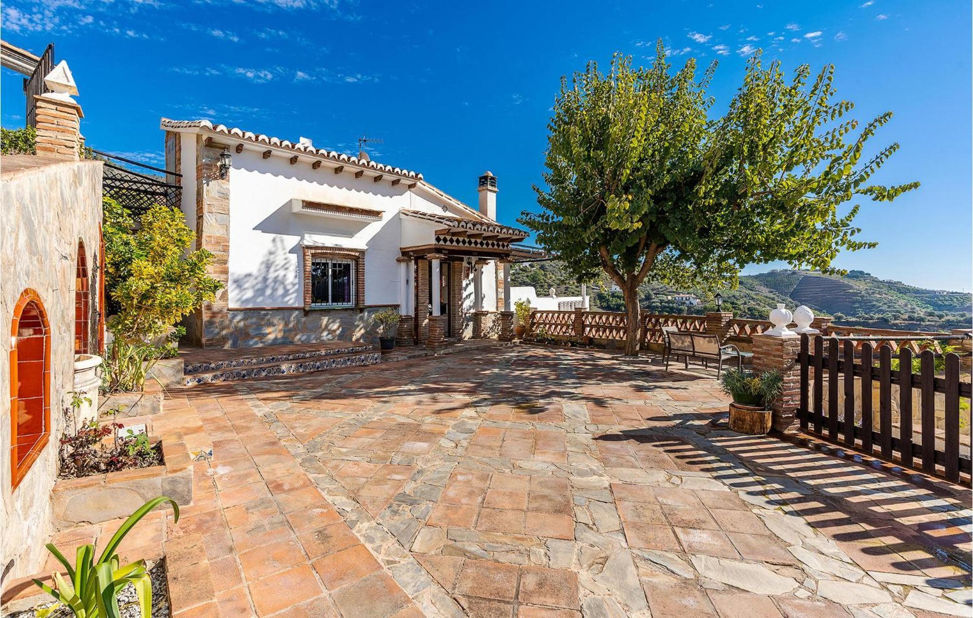 Amazing Home In Frigiliana With Kitchen Exterior foto